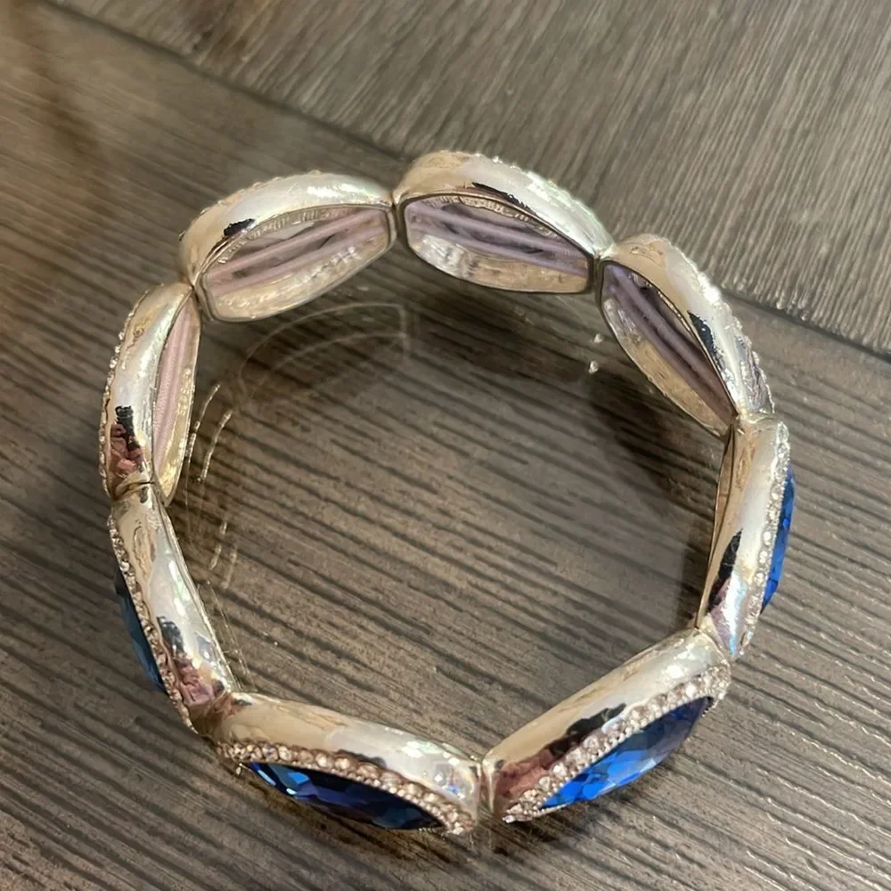 Vintage brand monet